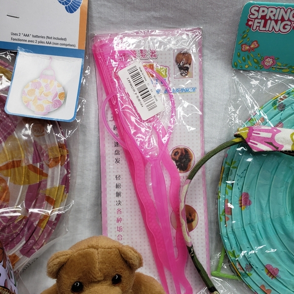 Tween/Teen Variety Bundle Bath, Hair, Bags, Room Decor, & More 4Pd Bundle - Picture 3 of 13